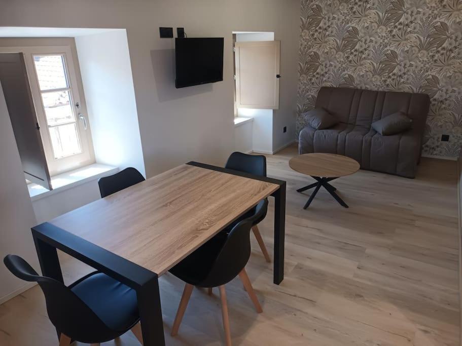 Chez David - Vacances Sous Les Toits Brioude Kültér fotó