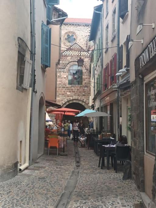 Chez David - Vacances Sous Les Toits Brioude Kültér fotó